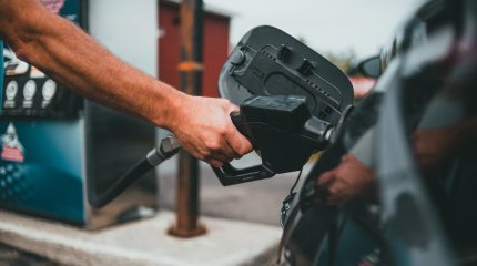 Бензин и дизель вновь запретили вывозить из Казахстана