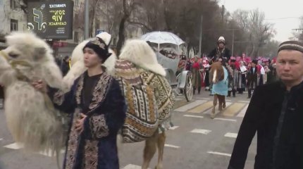 По улицам Алматы прошел праздничный караван