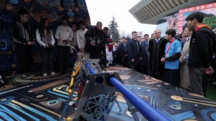 Глава государства посетил фестиваль «Наурыз Фест»