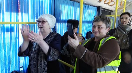 Необычным способом с Наурыз мейрамы поздравили горожан артисты в Петропавловске