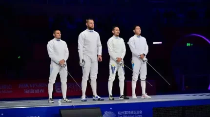 Қазақстан командасы семсерлесуден Париж Олимпиадасының жолдамасын ұтып алды