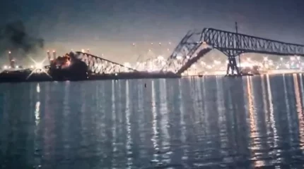 АҚШ-та ұзындығы 2,6 шақырымдық көпір құлады