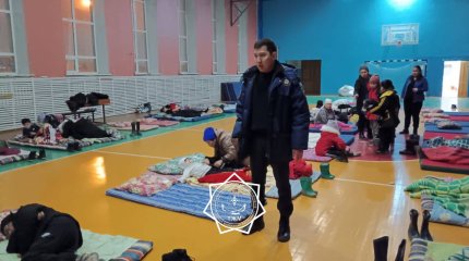 Почти 1500 человек эвакуировали из пригорода Актобе из-за угрозы наводнения