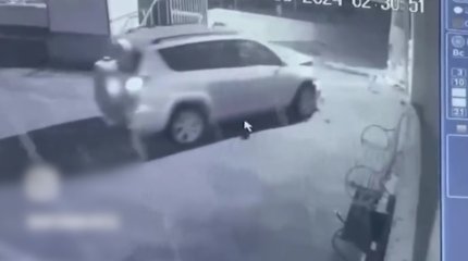 Күзетшіні көлікпен екі рет жаншып, содан соң соққыға жыққан