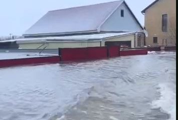 Более 2 тысяч человек эвакуировали из-за паводков по Казахстану
