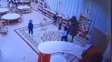 Ударила ребенка: воспитателя детского сада уволили в Костанае.