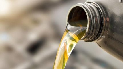 Более 2 тысяч литров солярки похитил водитель автобуса с предприятия в Темиртау