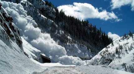 Под Алматы сошли несколько лавин