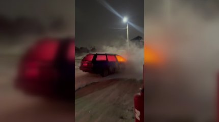 Қызылжарда көлік өртеніп, екі адам зардап шекті