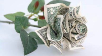 Букеты к 8 марта за год подорожали на 8%, - аналитики