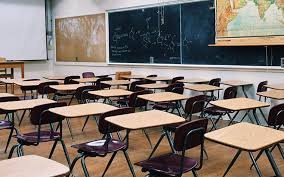 Сенатор мектеп психологтарының жалақысын көбейтуді ұсынды