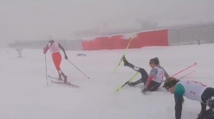 Девять лыжниц пострадали из-за снежной бури в Сочи