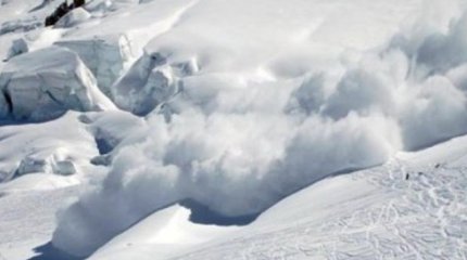 ШҚО-да қар көшкіні қаупіне байланысты жол жабылды