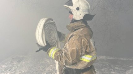 Атырау облысында жол апатынан екі көлік өртеніп, бір адам көз жұмды