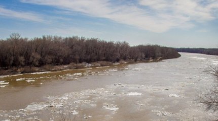 До критического уровня Урала в Уральске осталось 122 сантиметра