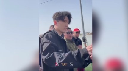 Әнші Димаш Құдайберген құтқарушылар мен әскерилерге алғысын жеткізді