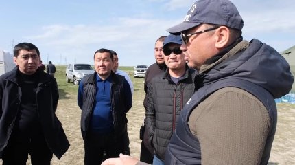 Депутаттар Атырау облысына барып, су тасқынына қарсы шаралармен танысты