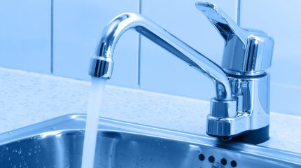 Уральцев попросили запастись водой