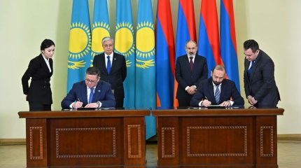 По итогам переговоров Токаев и Пашинян подписали Совместное заявление.