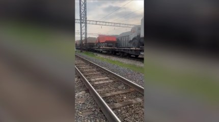 Спецтехнику перебрасывают в регионы по железной дороге