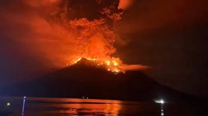 Индонезияда жанартау атқылап, жүздеген адам эвакуацияланды