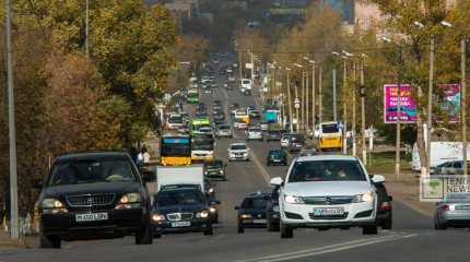 Күндіз көліктің жарығын жақпаған жүргізушілерге енді айыппұл салынбайды