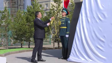 Астанада Манас ескерткіші ашылды