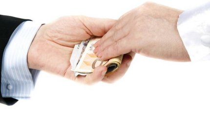 Водолеи, не берите в долг, Стрельцы, не откладывайте дела на завтра: советы звёзд на 2 апреля