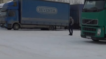 Десятки грузовиков из Европы незаконно зарегистрировали в Казахстане