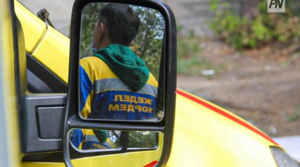 Крупный штраф выписали жителю Аксу за оскорбление работника скорой помощи