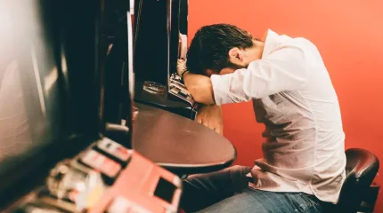 Мемлекеттік қызметшілер мен әскерилердің бәс тігуіне тыйым салынады