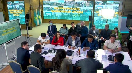 Волонтерлер су тасқынынан зардап шеккен отбасыларға көмек көрсету үшін күш біріктірді