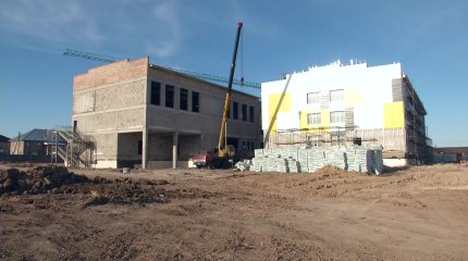 Как решается вопрос дефицита школ в Карагандинской области?