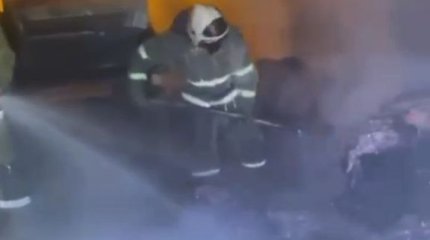 Алматыда металл қоймасы өртенді