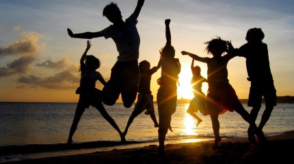 Ракам пора встретиться с друзьями, Девам не стоит конфликтовать: советы звёзд на 29 апреля