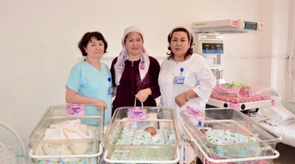 Туркестанка родила тройню-"сюрприз" и стала матерью восьмерых детей