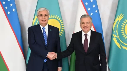 Қасым-Жомарт Тоқаев Өзбекстан Президенті Шавкат Мирзиёевпен бейресми кездесу өткізді