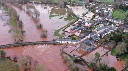 Су тасқыны Ұлыбритания халқын сарсаңға салды