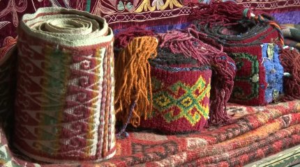 Шымкенттік коллекционердің мұражайында көне кілемдер мен төсеніштің түр-түрін көруге болады