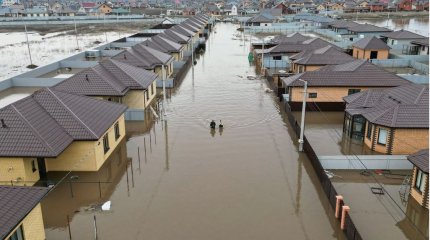 Талые воды затопили российский город Орск