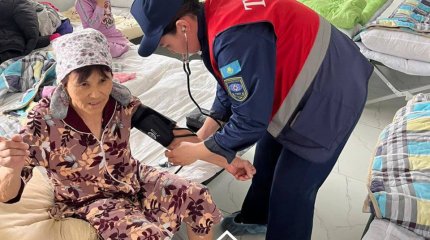 Су тасқынынан зардап шеккендерге медициналық көмек