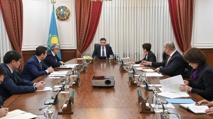 Олжас Бектенов дал поручения по социальной поддержке жителей в регионах ЧС