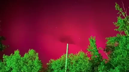 Солтүстік облыстарда аспан қызғылт-жасыл түске боялды