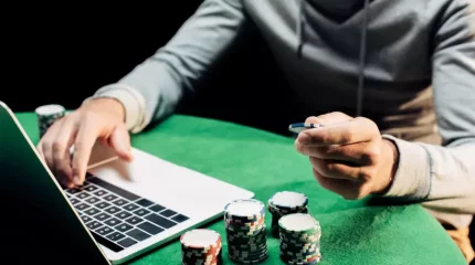 Алматы облысындағы түрмеде сотталушылар онлайн-казино, құмар ойындар ойнаған