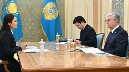 Токаев поручил продолжить финансовое оздоровление «Казпочты»