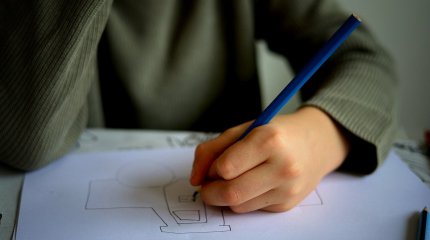 "Недоработка ответственных служб": аким Павлодара о нападении школьника на одноклассника и учителя