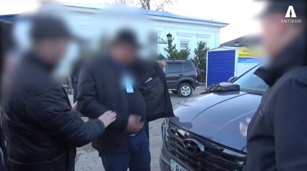 СҚО Тайынша ауданы әкімінің орынбасары мен тұрғын үй коммуналдық шаруашылығы бөлімінің жетекшісі парамен ұсталды