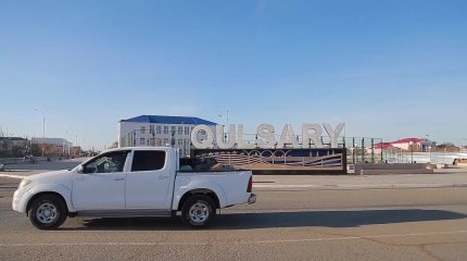 Атырау облысының әкімі Серік Шәпкенов Құлсары тұрғындарымен кездесті