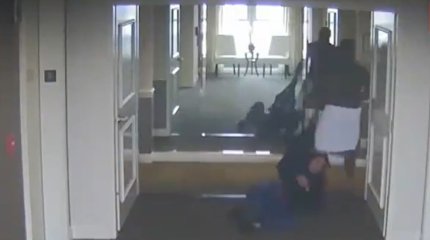 Танымал әнші сүйіктісін аяусыз соққыға жыққаны анықталды