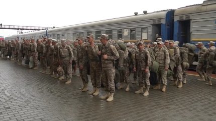 Әскери қызметшілер тасқыннан зардап шеккен өңірлерден оралып жатыр